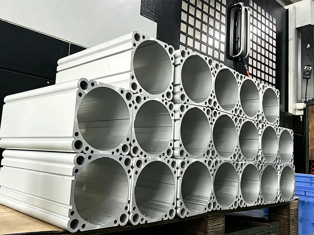 Precision CNC milling process for custom aluminum components