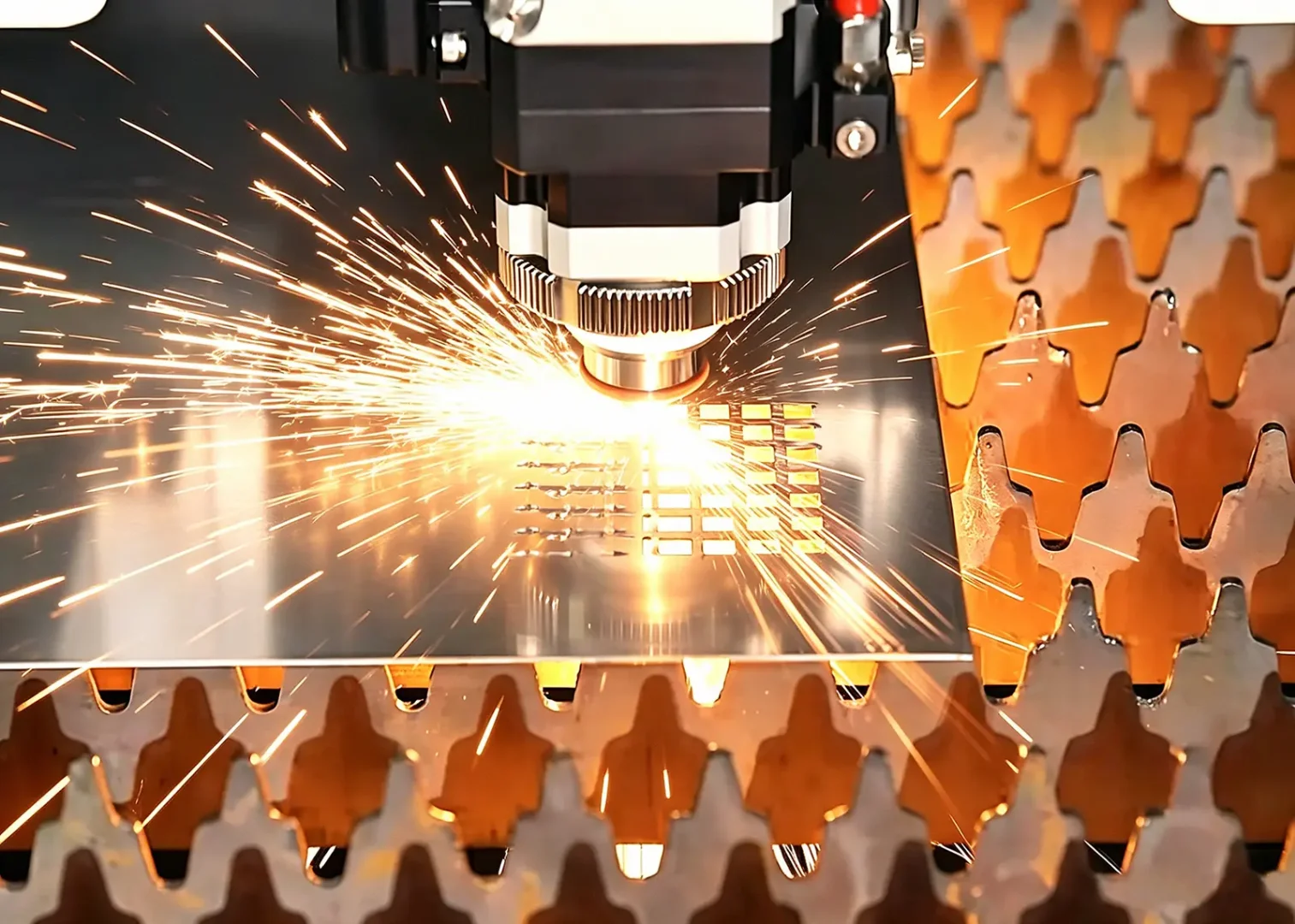 How Laser Focus Position Affects Sheet Metal Cutting Quality